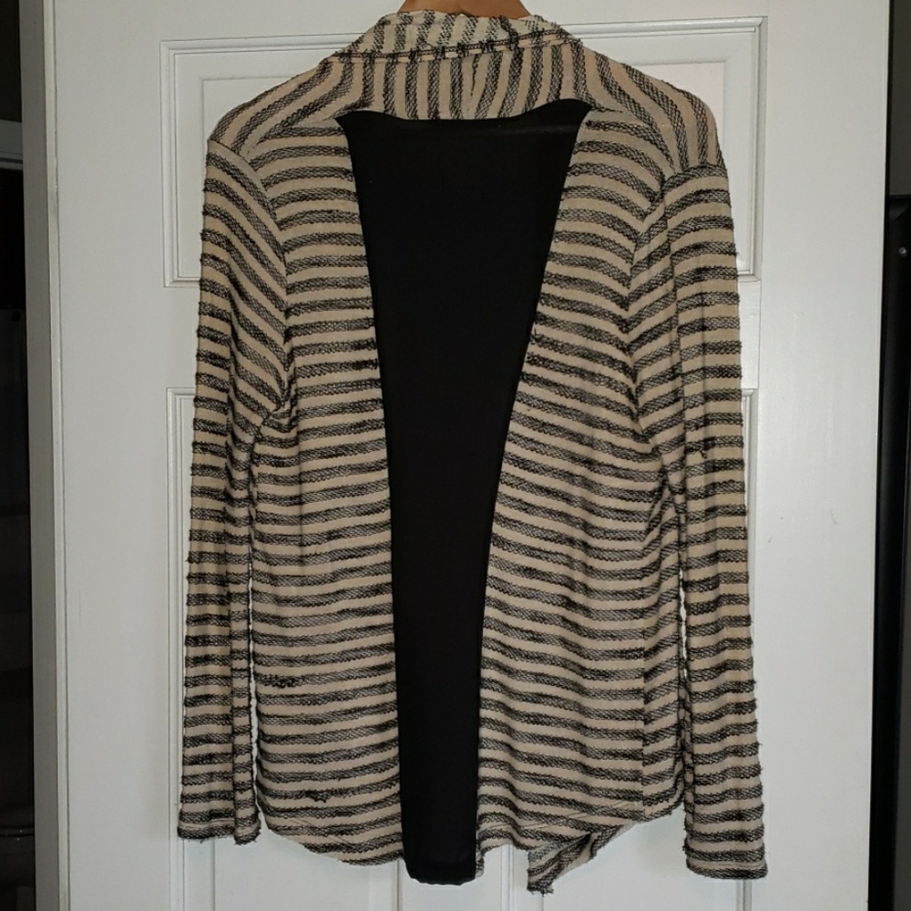 Cardigan - Picture 2 of 3